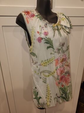 🍉Ted Baker Floral  Sleeveless Top